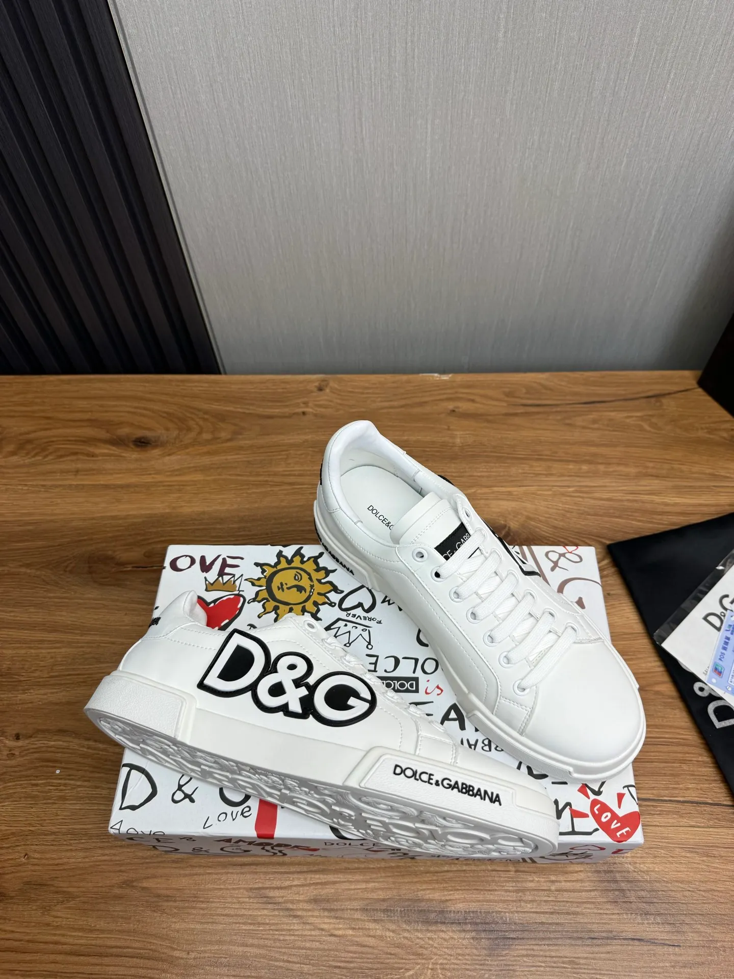 Men's men's shoes💰460💰Dolce & gabbana (DG) official website synchronized new models💥1 fashion hot models: 1 exclusive mold opening ✅ imported cowhide for the upper, unique brand style logo upper 💥sheepskin foot pads 🐑original private mold outsole ✔️36-44 (38.45 custom-made, non-refundable)